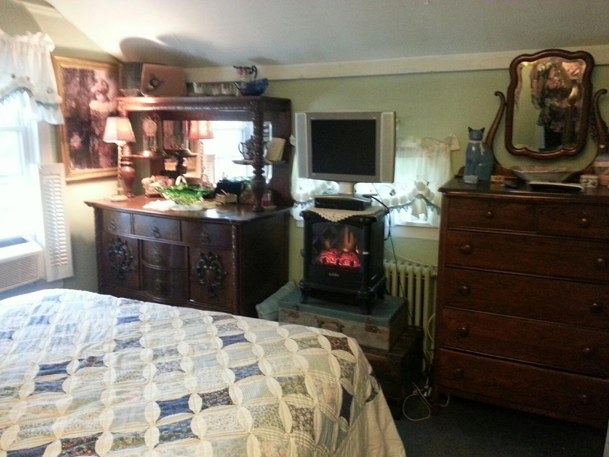 Queen Room