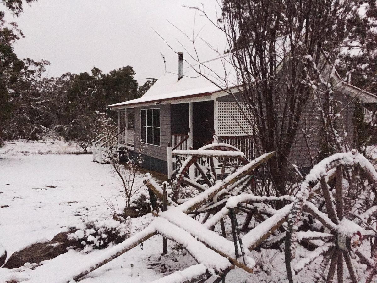 Two-Bedroom Cottage,1225237400:JPEG