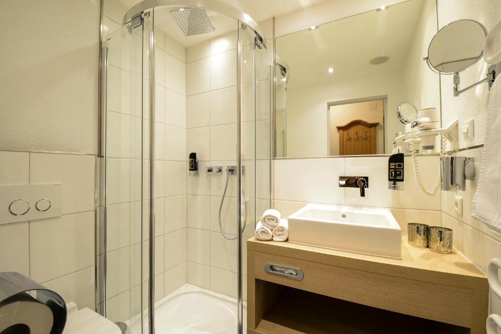 Standard Single Room,328211212:JPEG