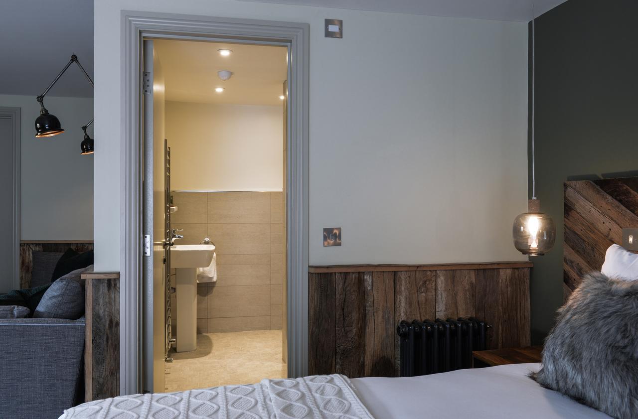 Deluxe Double Room with Extra Bed