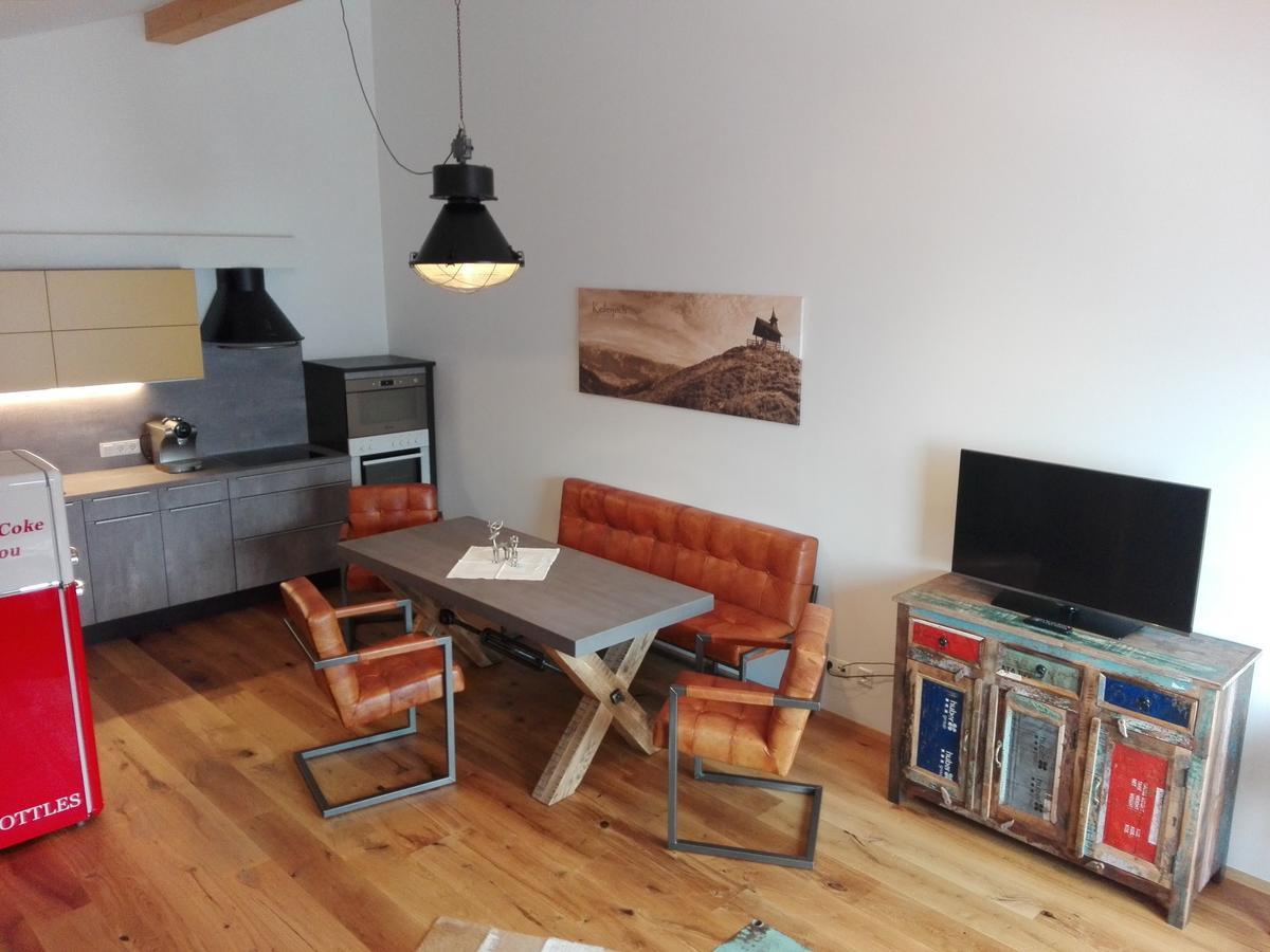Apartment,520352442:JPEG