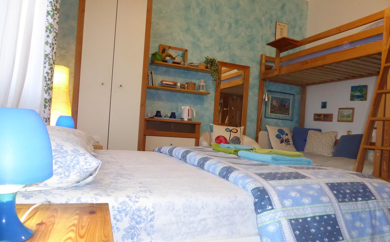 Family Room with Private Bathroom,526138137:JPEG