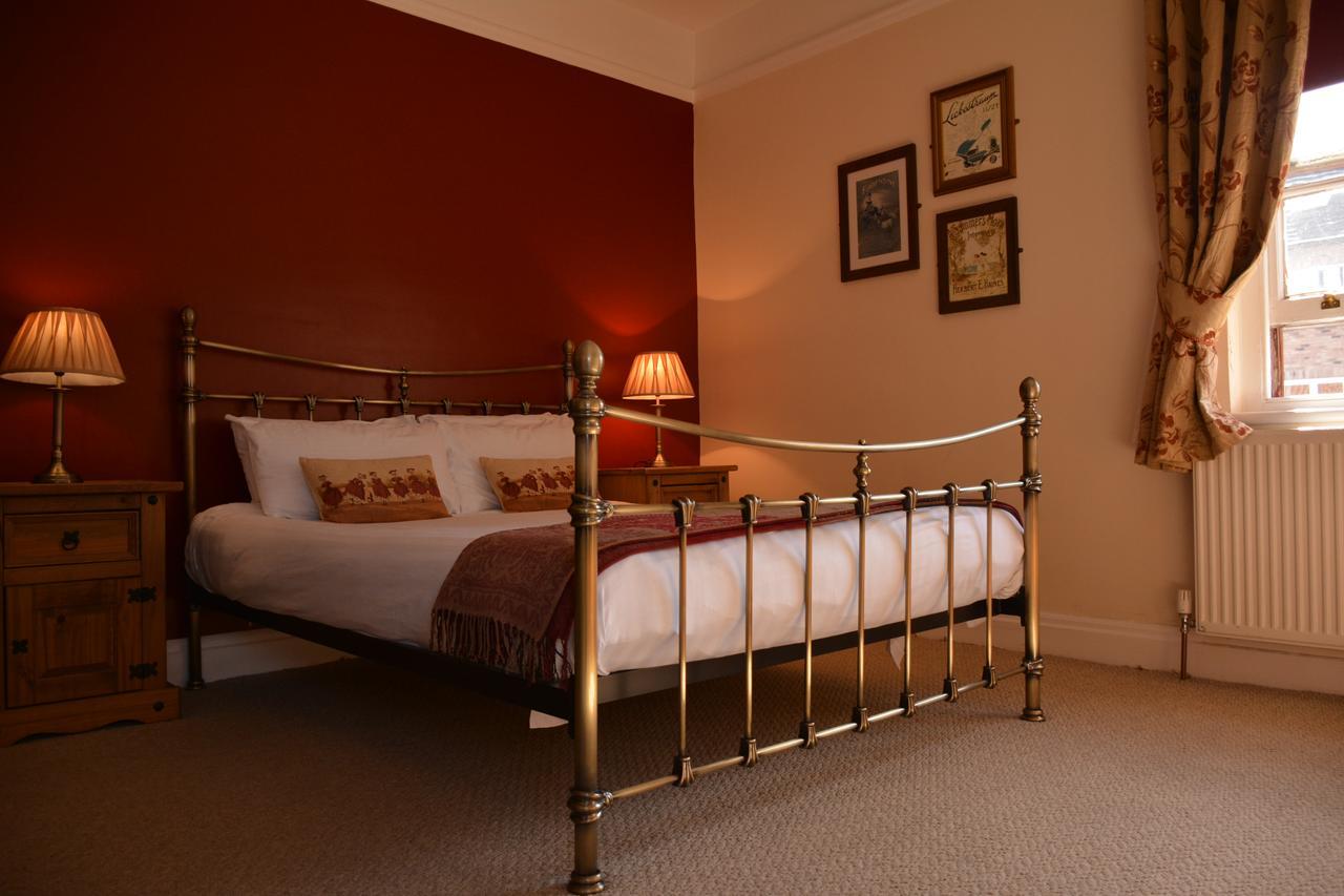 Family Room,526075179:JPEG