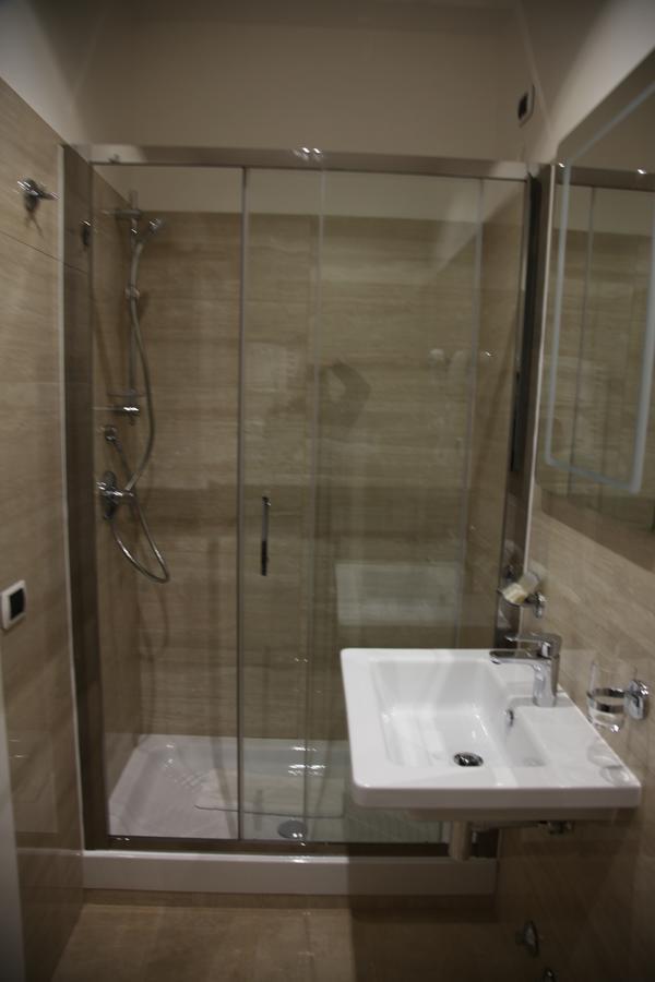 Camera Singola con Bagno