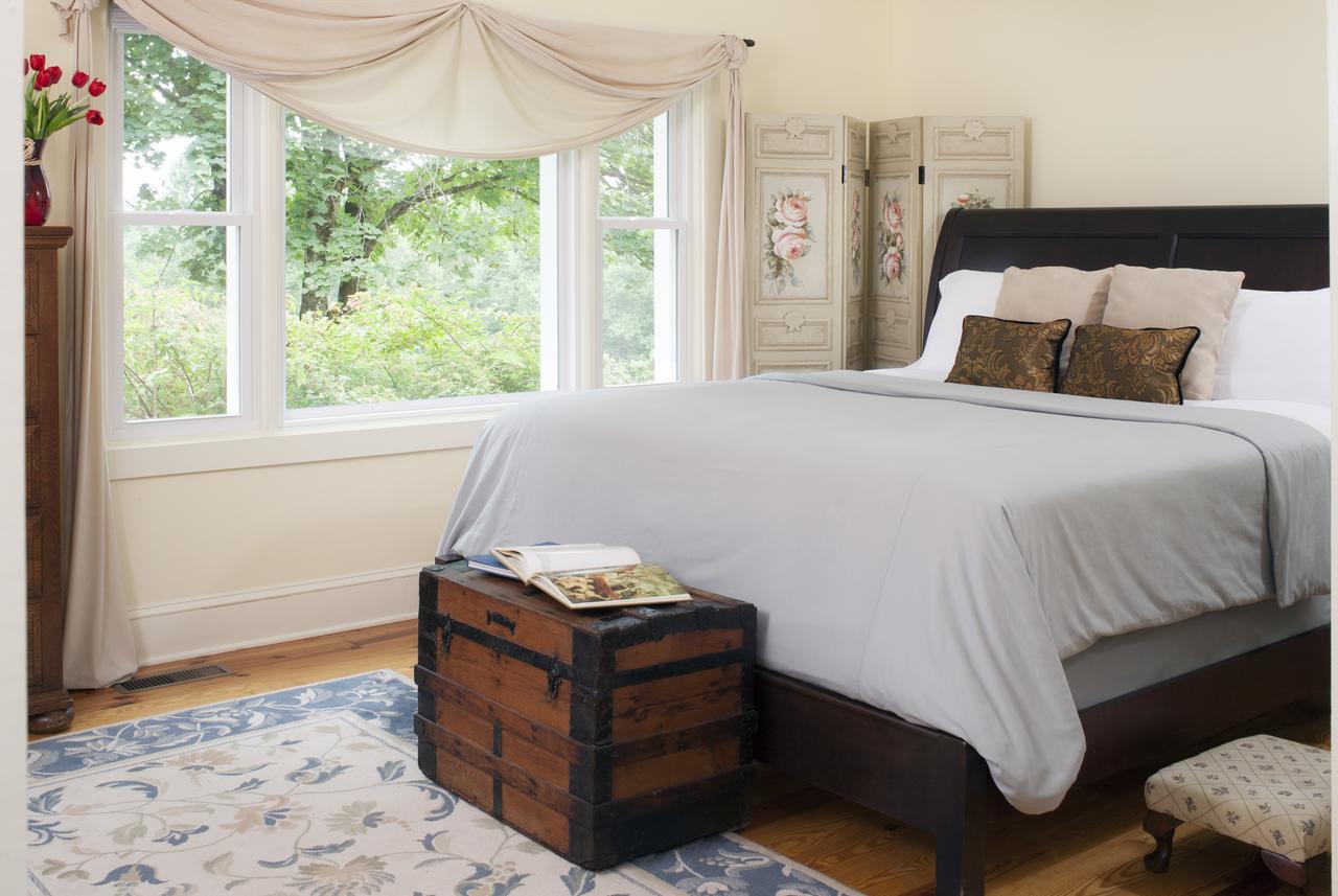King Suite with Spa Bath