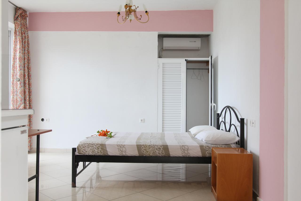 Double Room with Balcony,551481702:JPEG