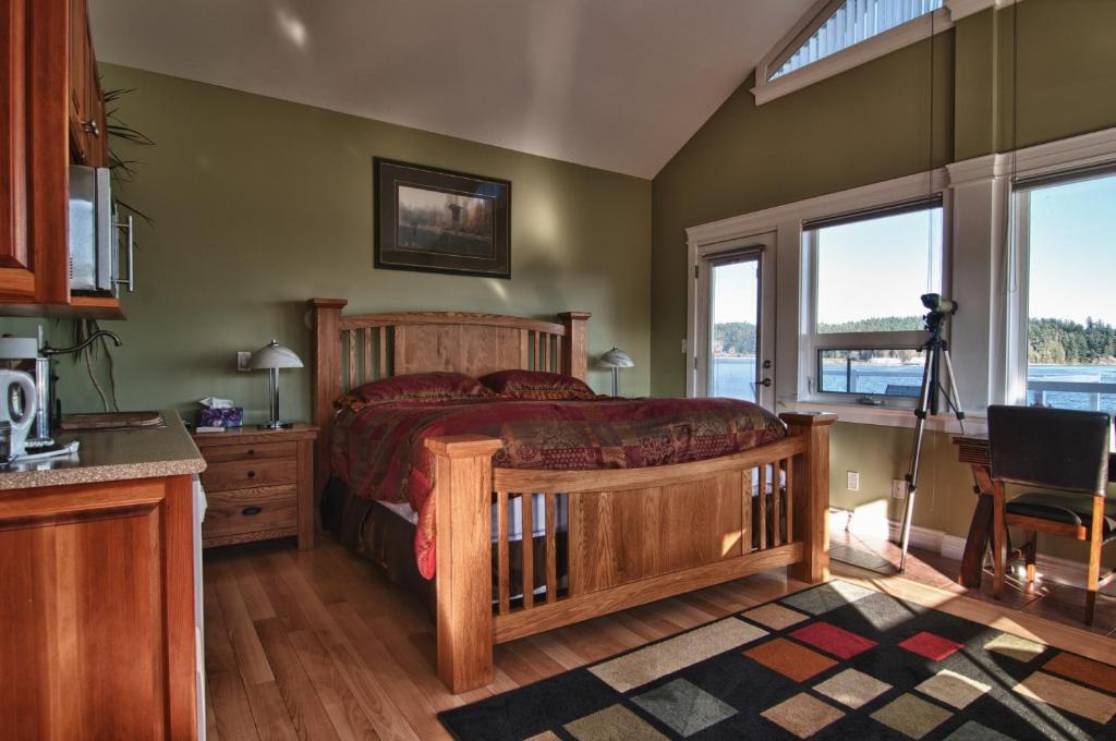 Honeymoon Ocean Lagoon Condo Suite