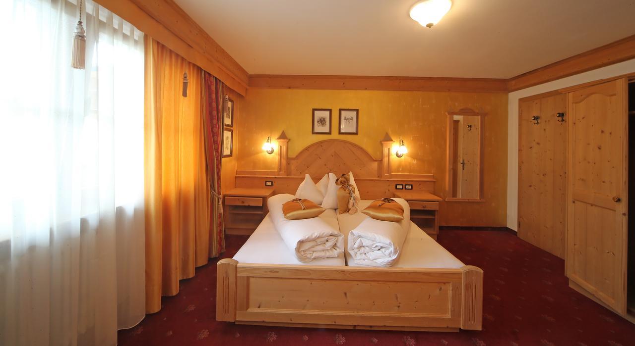 Large Ground Floor Double Room