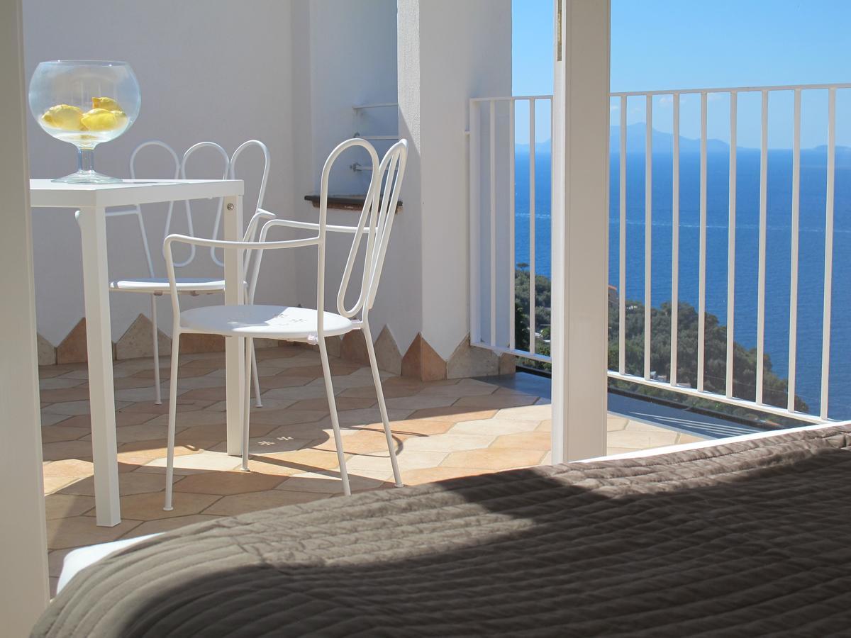 Quarto Familiar com Terraço