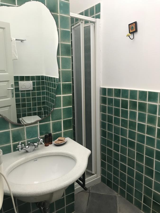 Standaard Tweepersoonskamer met Eigen Badkamer