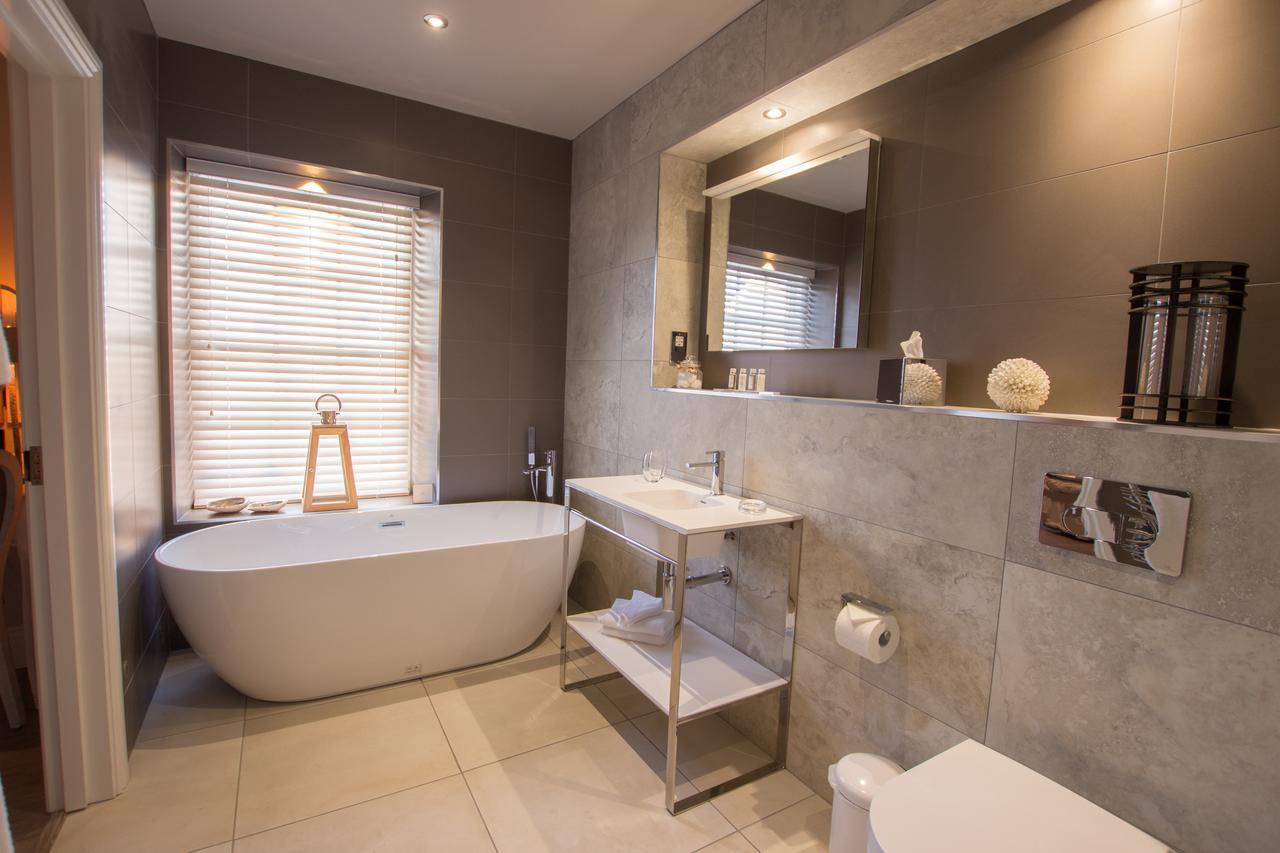 PHOENIX - King Room,613740210:JPEG