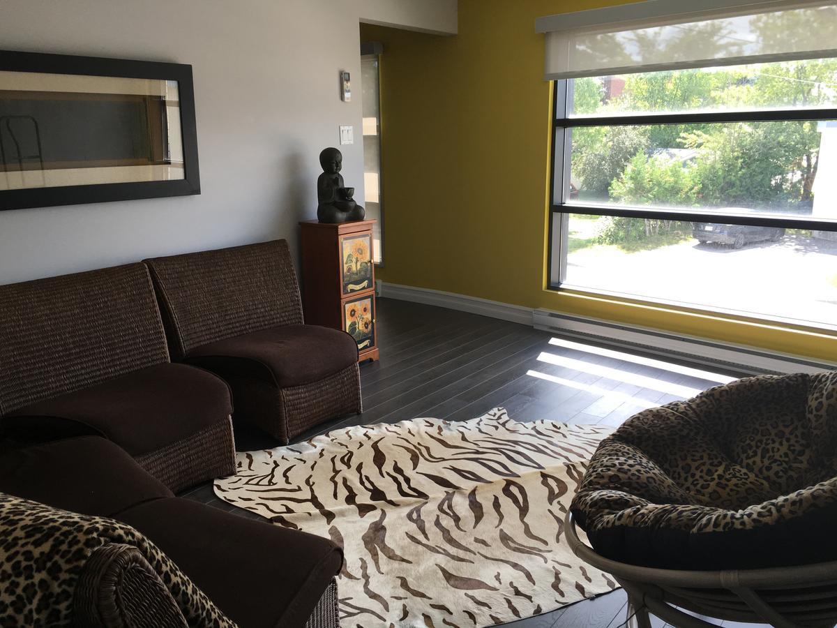 Queen Room with Shared Bathroom