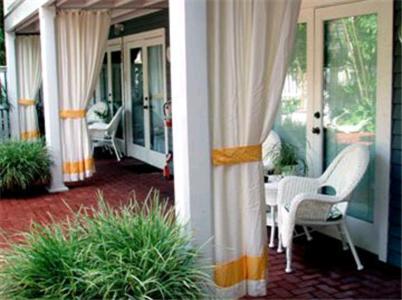 Queen Room with Pool View ( #106),1563316387:JPEG