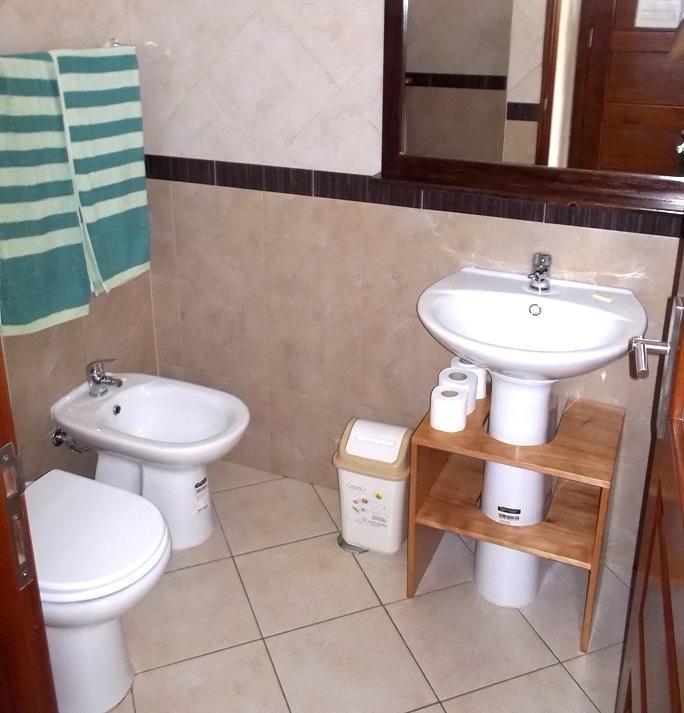 Doppel-/Zweibettzimmer mit eigenem Bad