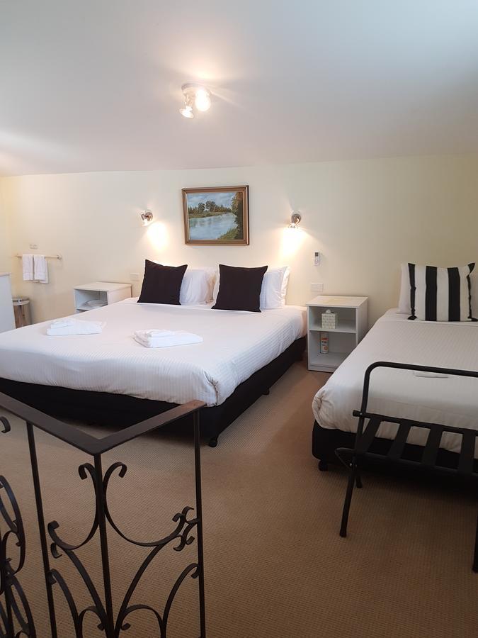 Family Room with Bathroom,636406704:JPEG