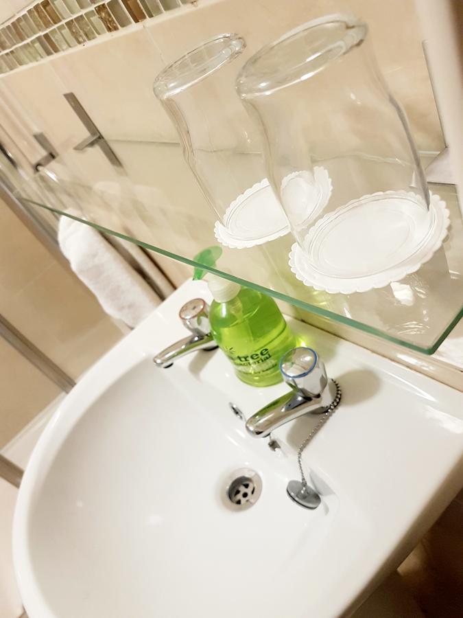 Double Room with Private Bathroom,636801864:JPEG