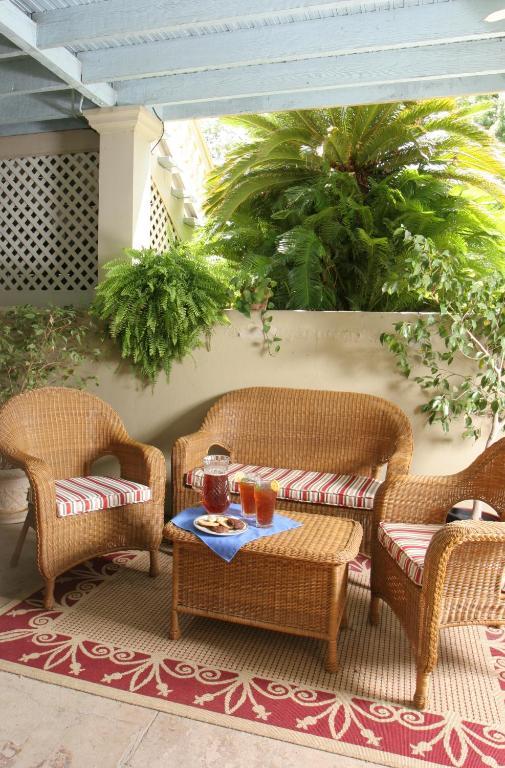 King Suite Spa Bath Oge House on the Riverwalk,707789515:JPEG