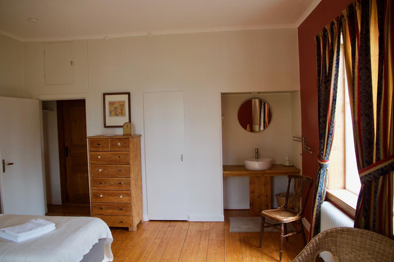 Standard Suite,639690870:JPEG