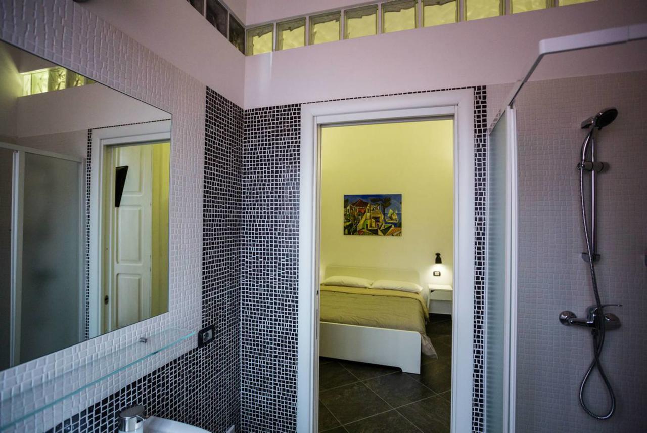 Habitación Doble con balcón (2 adultos + 1 niño)