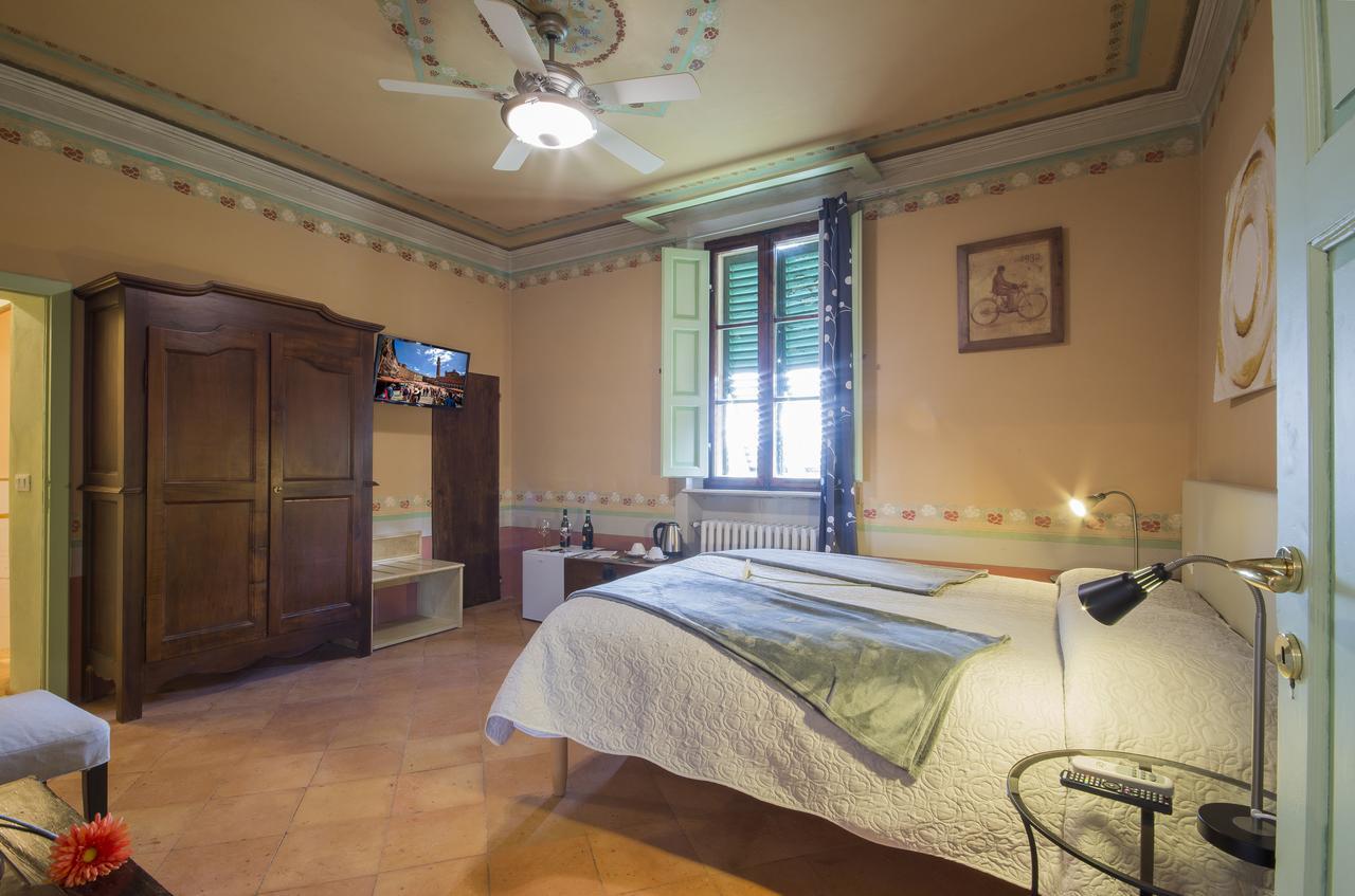 Large Double or Twin Room