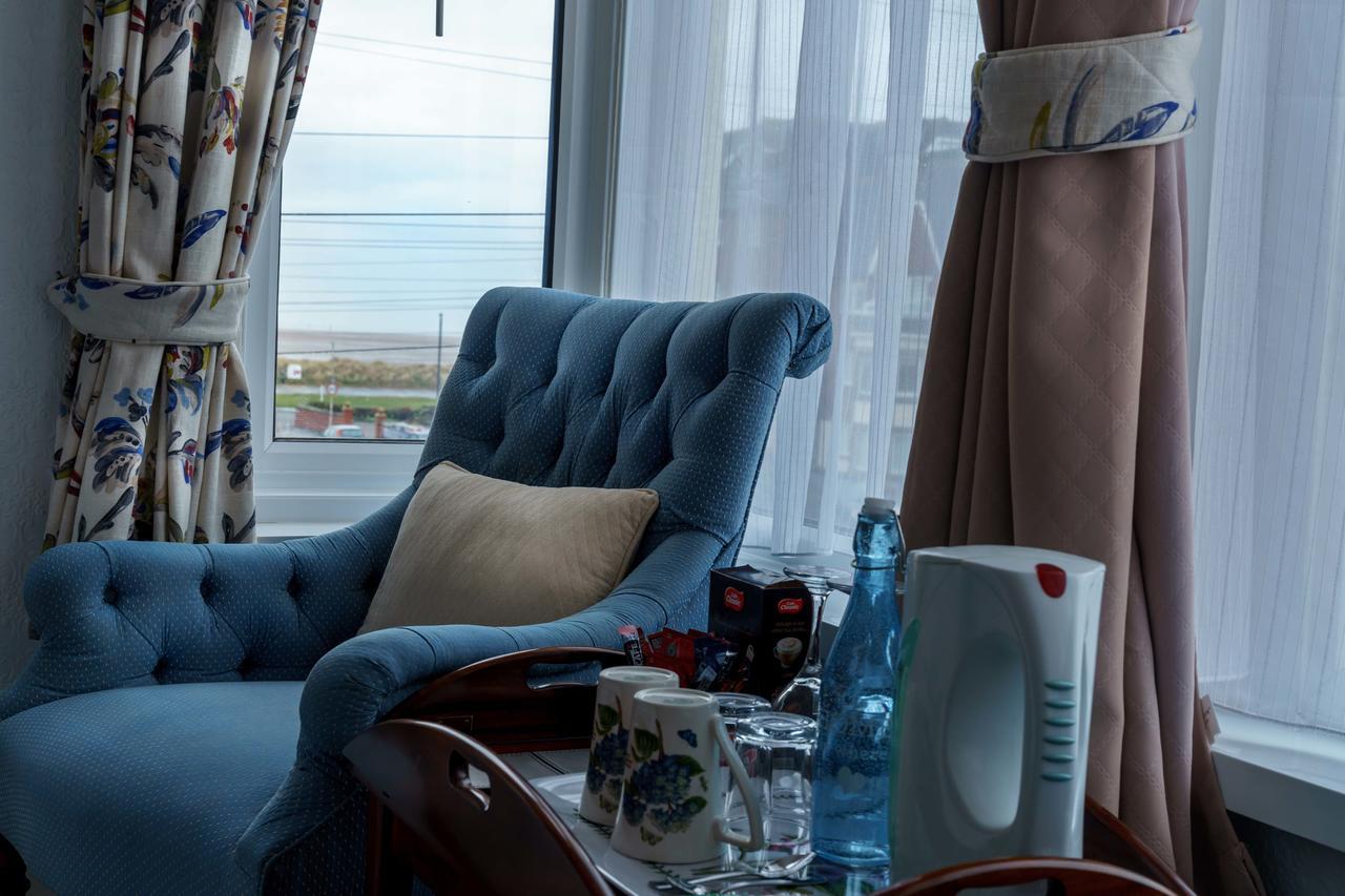Deluxe Double or Twin Room with Sea View