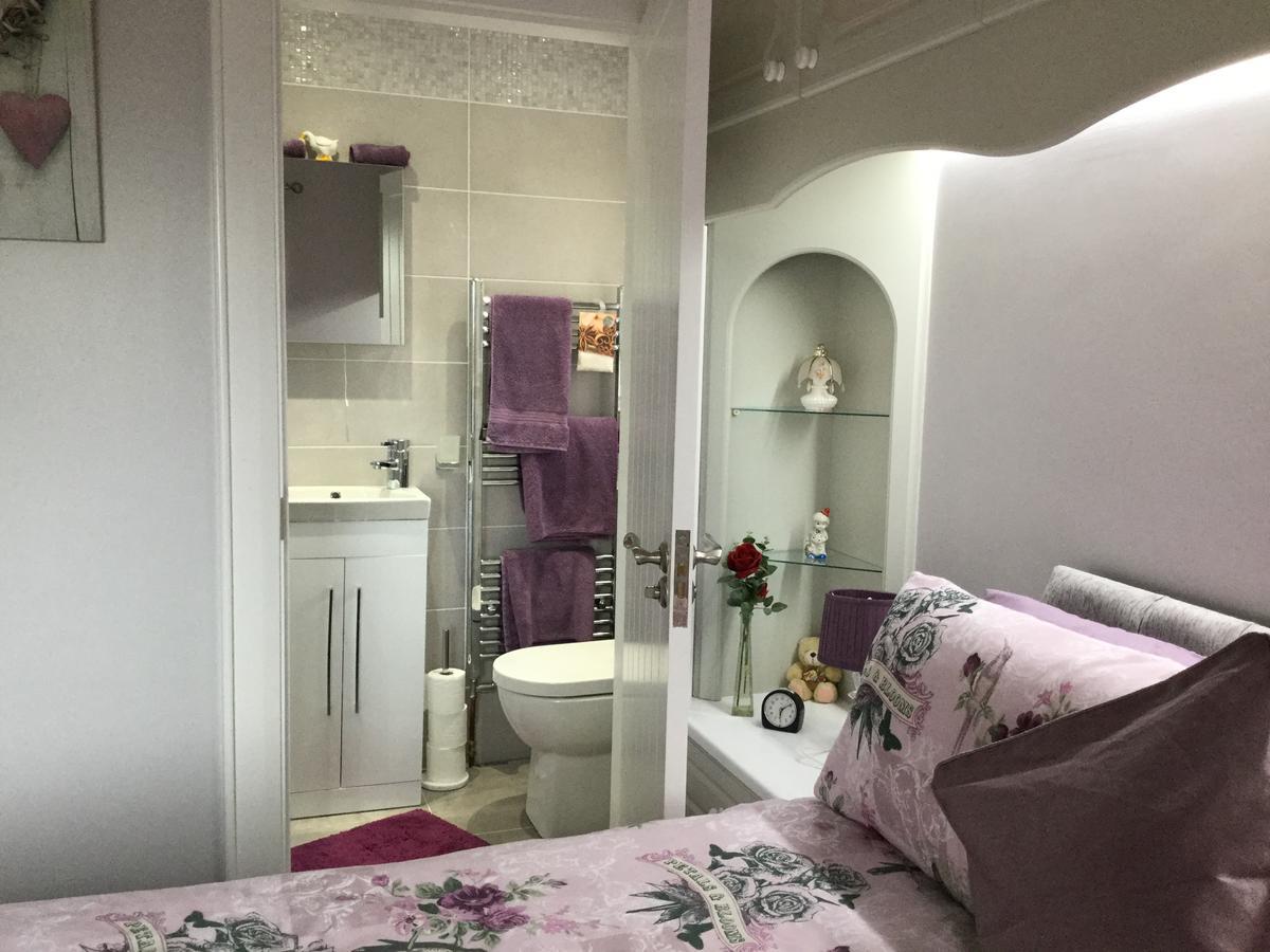 Double Room,974731774:JPEG