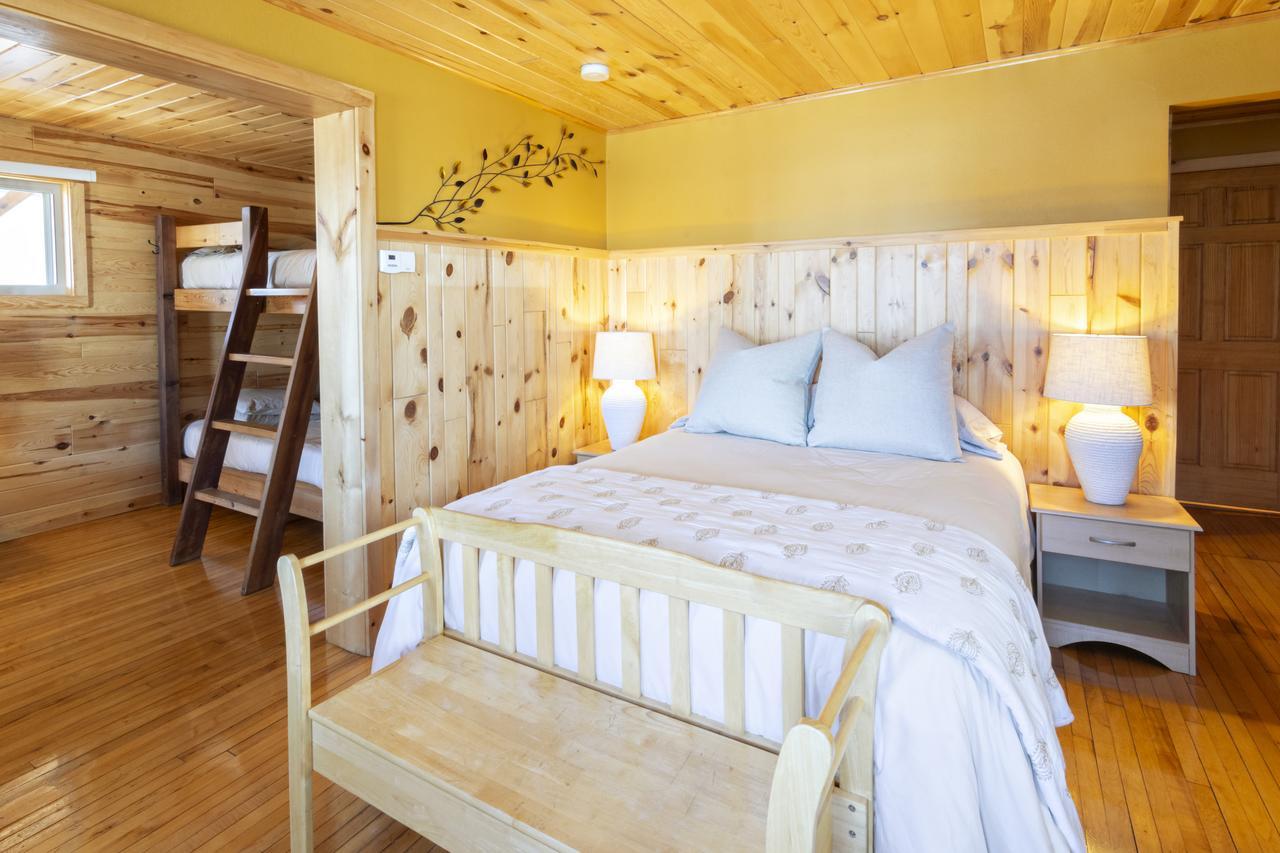 Double or Twin Room with Bathroom