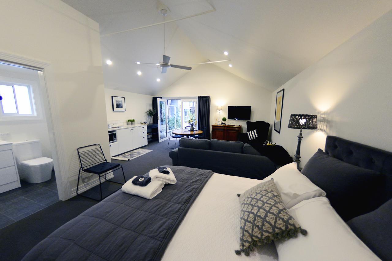 Deluxe Studio met Queensize Bed