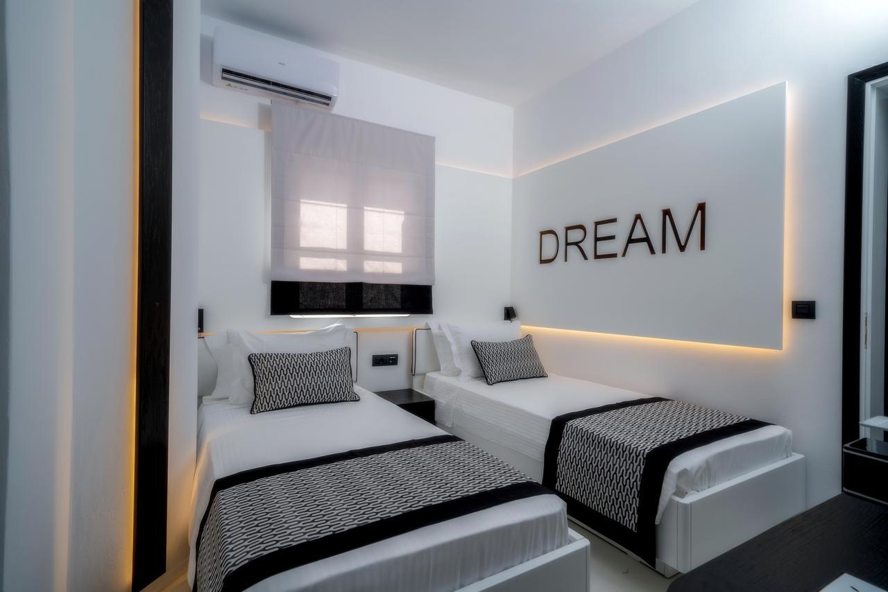 Deluxe Two-Bedroom Apartment,662667342:JPEG