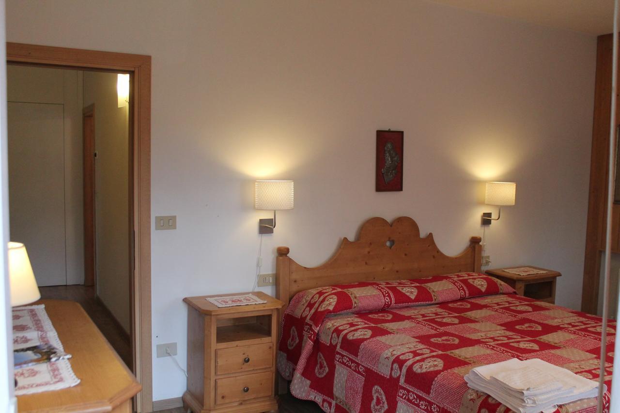 Camera Familiare con Bagno Privato