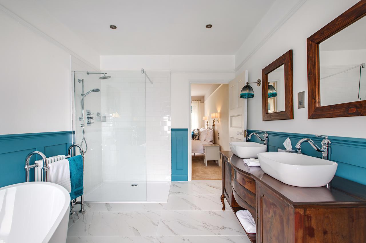 Superior King Room,668695587:JPEG