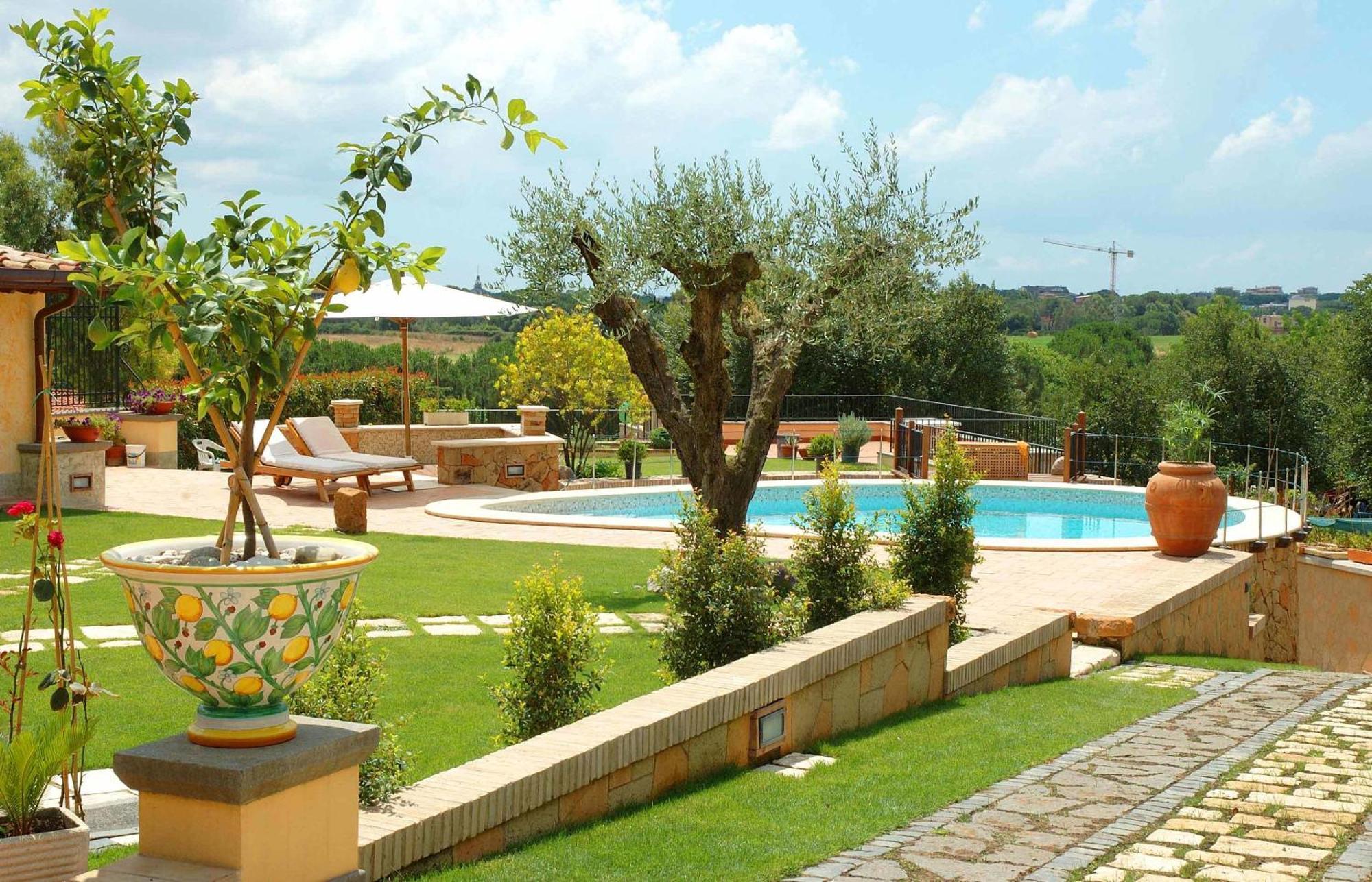 Suite Queen con Vista Piscina