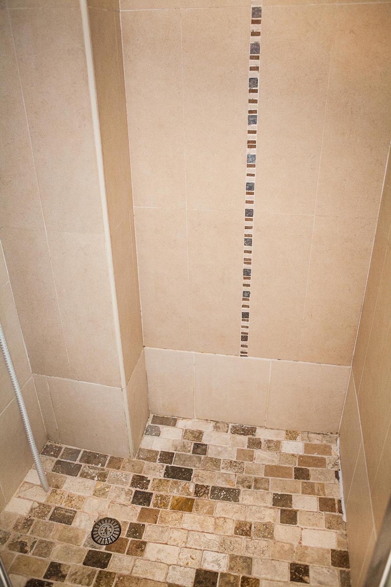 Camera Tripla con Bagno in Comune