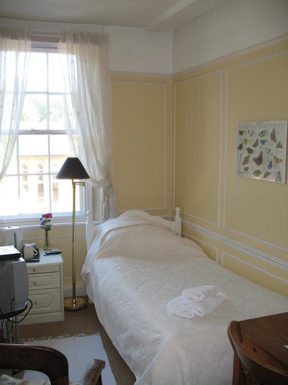 Single Room with Shared Bathroom