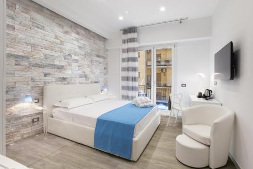 Deluxe Double Room with Balcony,689695023:JPEG