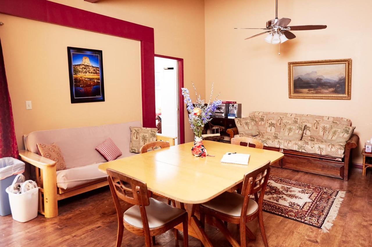 Deluxe Family Suite,695034474:JPEG