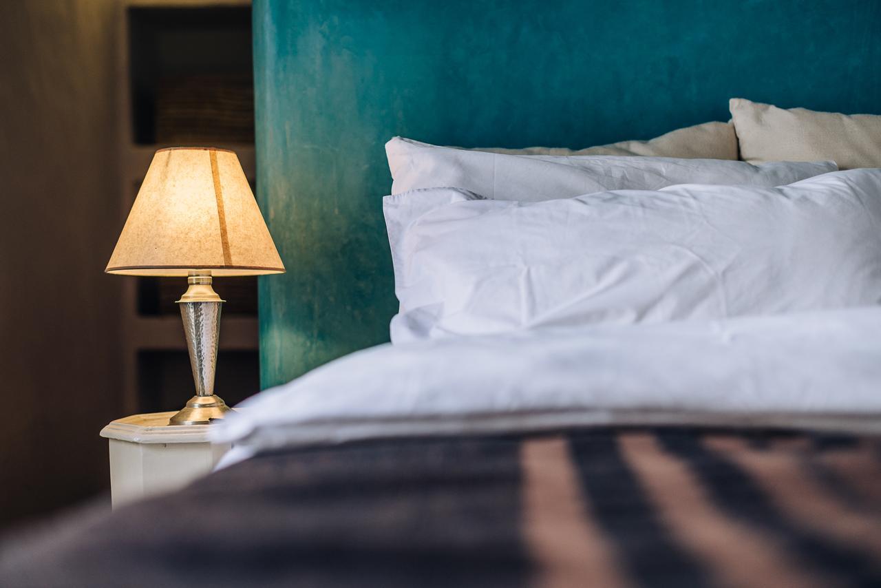 Suite,1360112549:JPEG