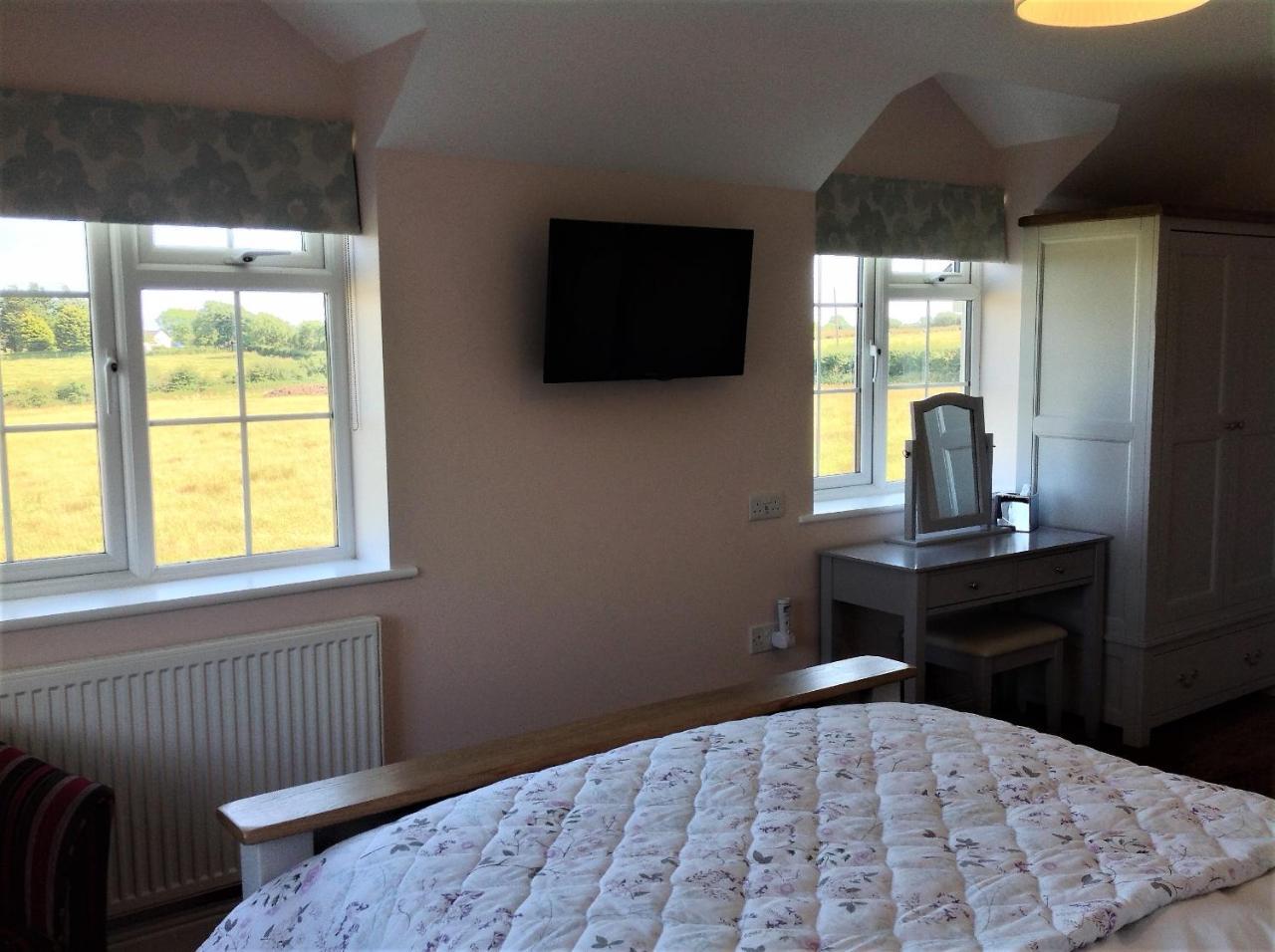 King Room,697354440:JPEG