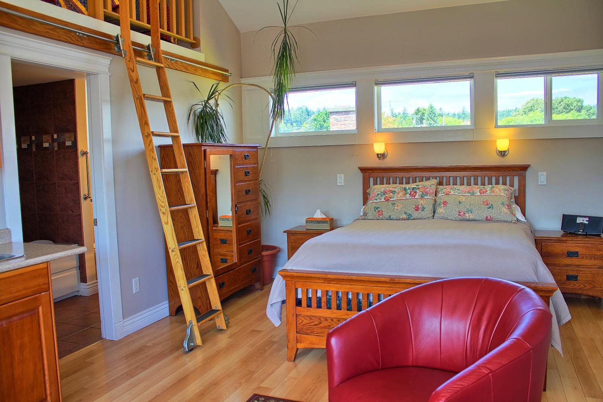 Luxury Ocean Lagoon Condo Suite w/Loft
