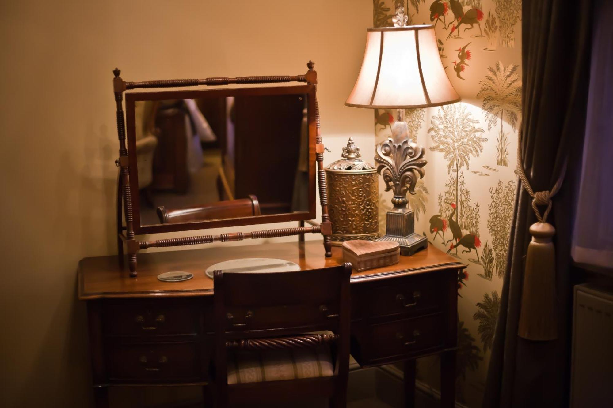 Deluxe SuperKing or Twin Room,1641748357:JPEG