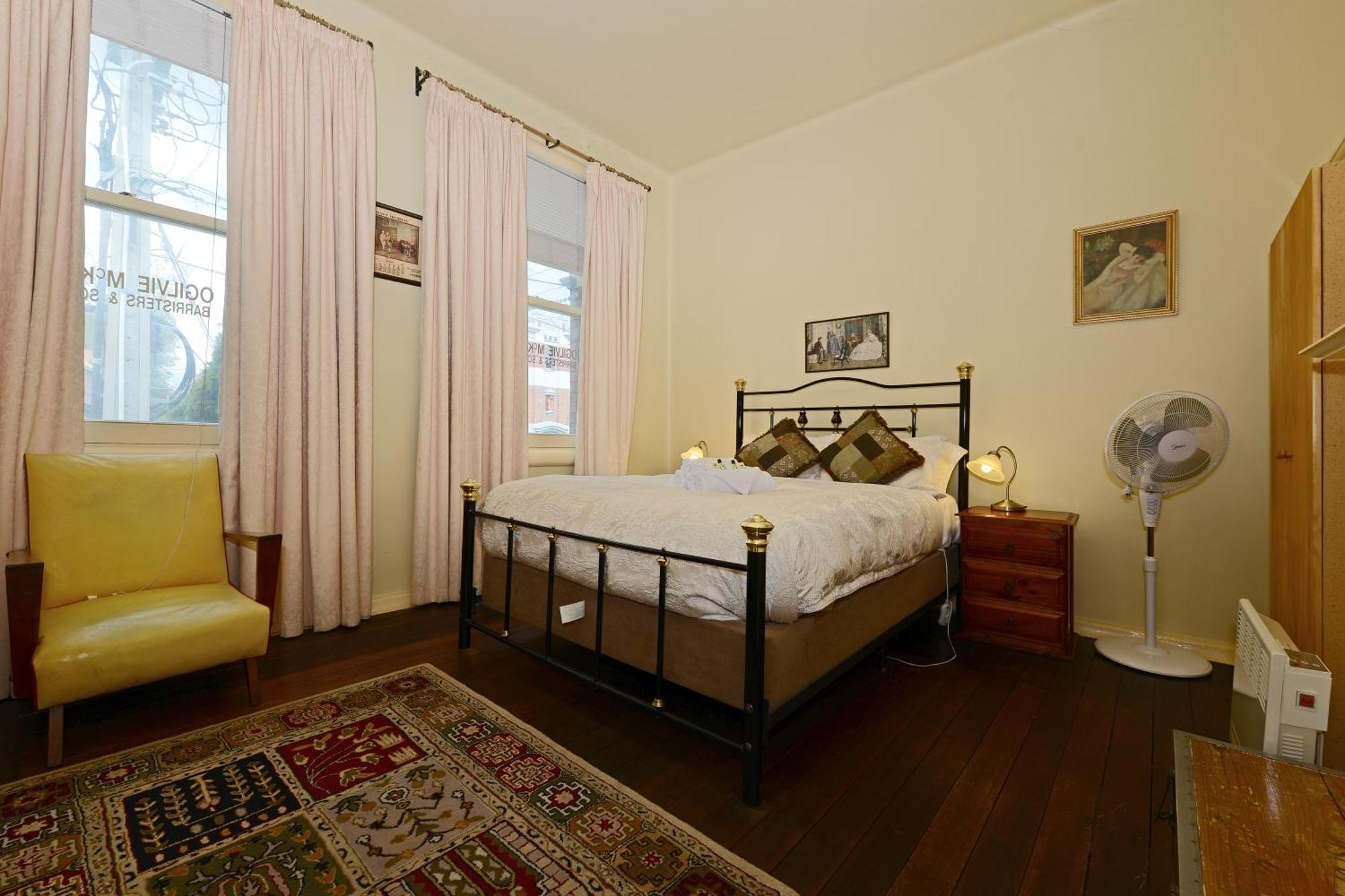 Queen Room with Shared Bathroom