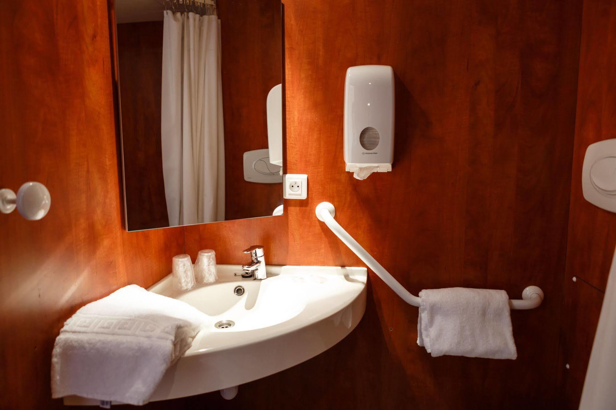 Camera Matrimoniale con Bagno Privato