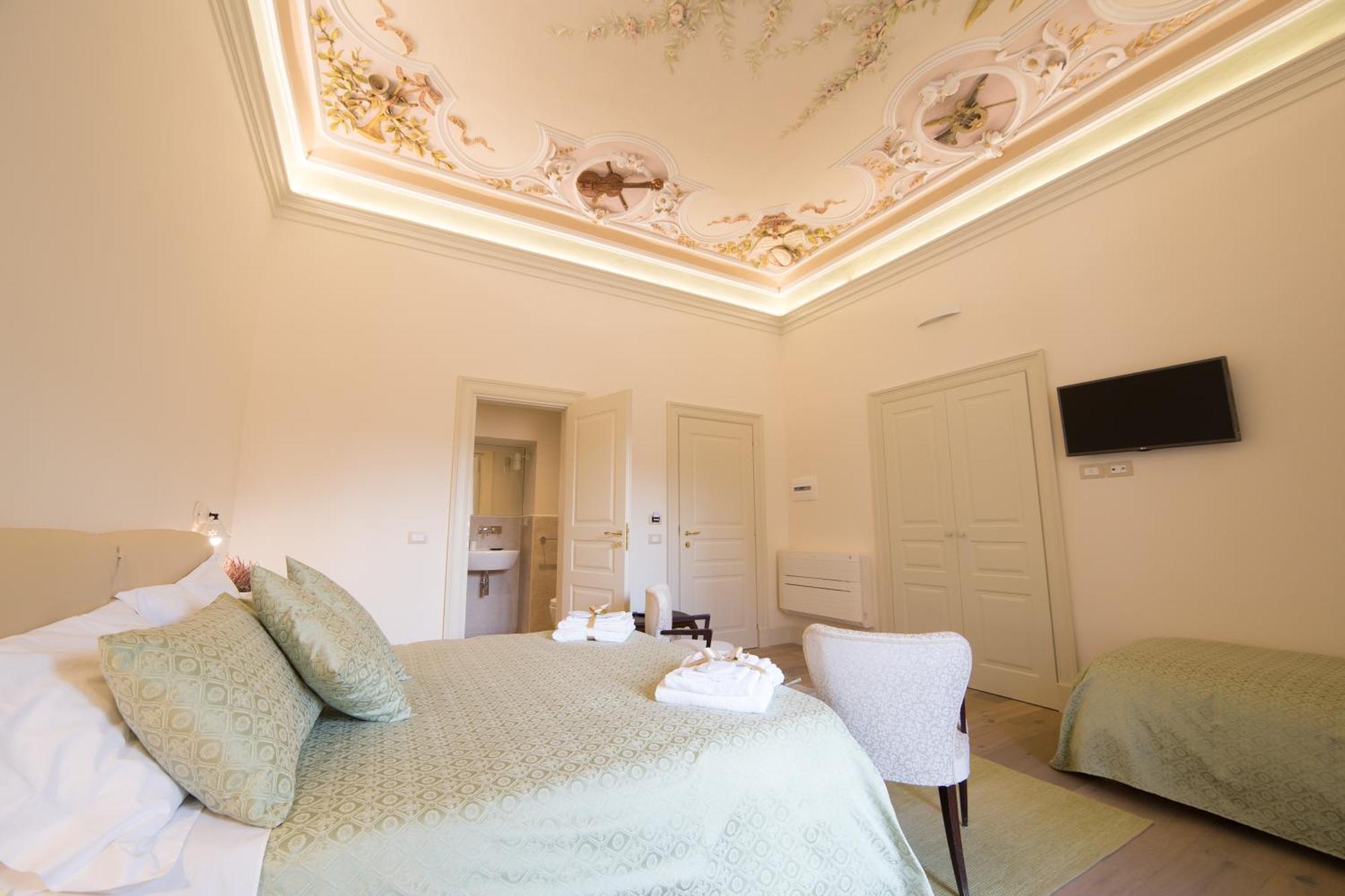 Luxury Triple Room