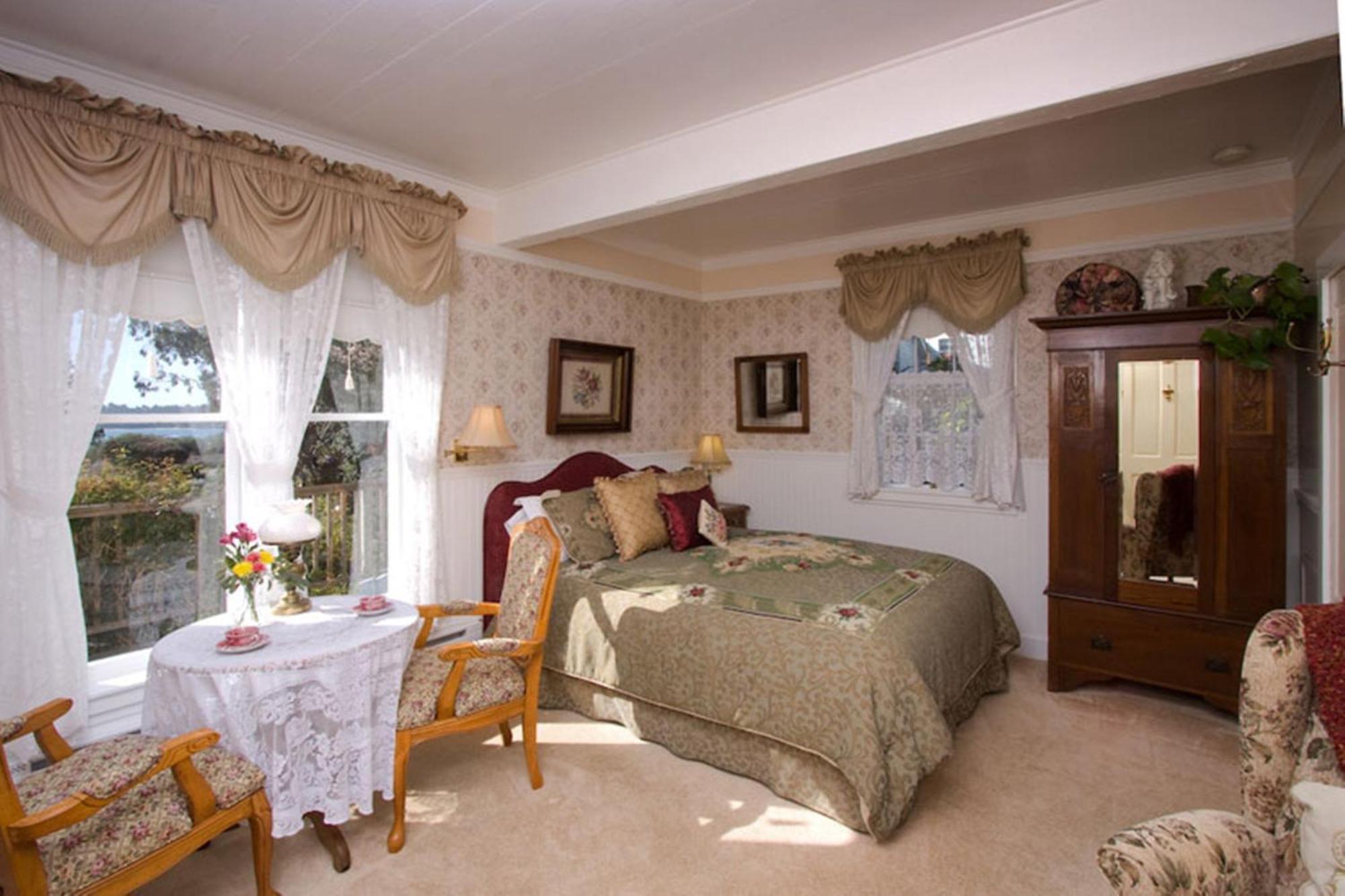 Patricia Stofle Room - Deluxe Queen,711426352:JPEG
