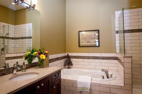 Deluxe Queen Room with Two Queen Beds
