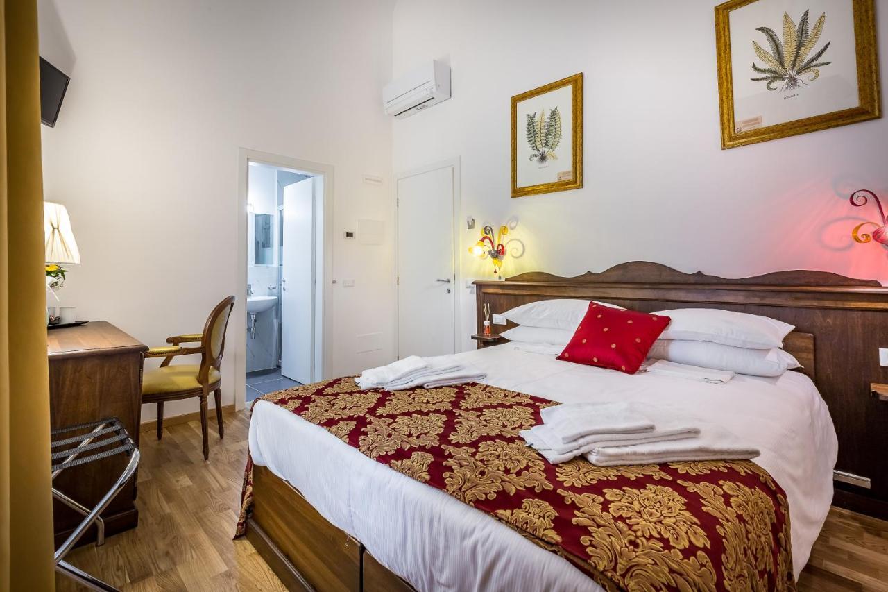 Standard Double Room,717177847:JPEG