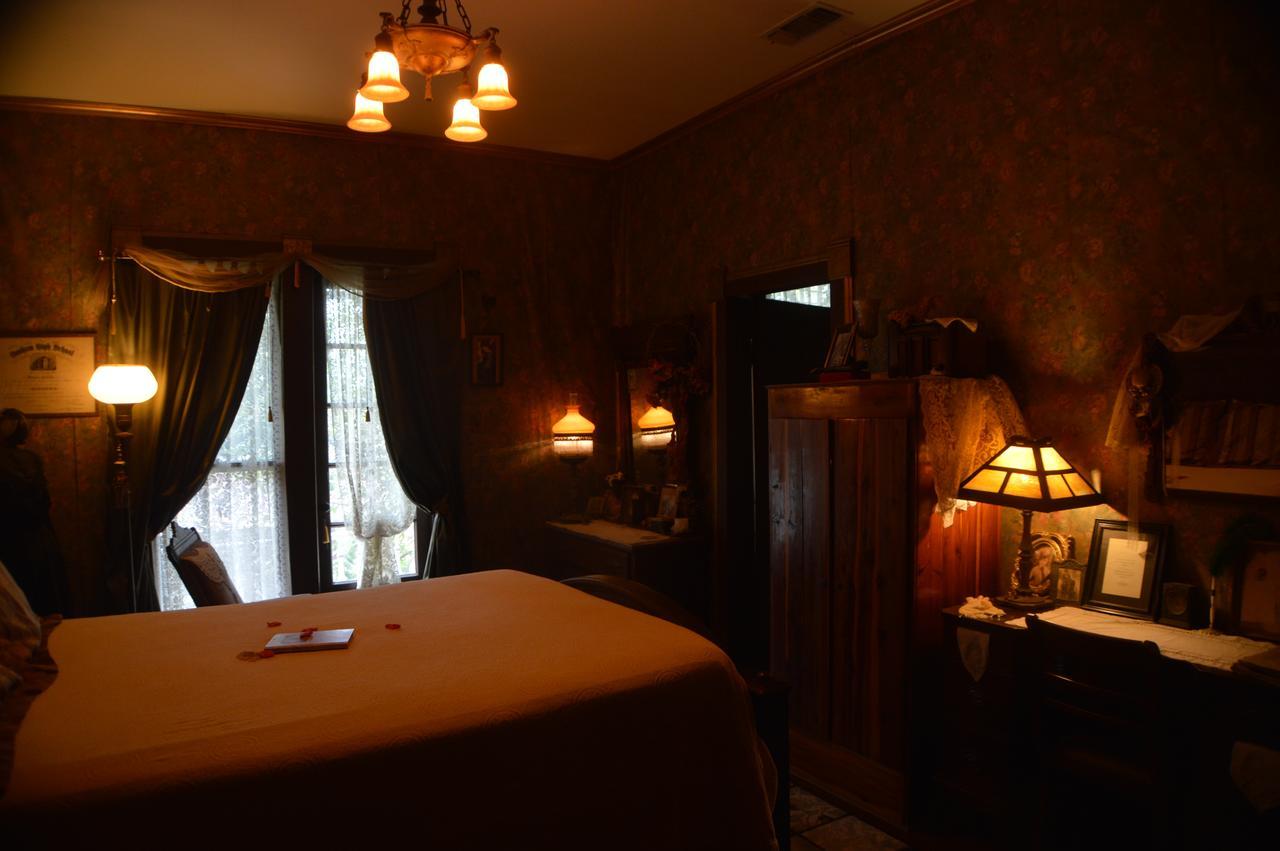 Deluxe Double Room with Balcony,967758253:JPEG