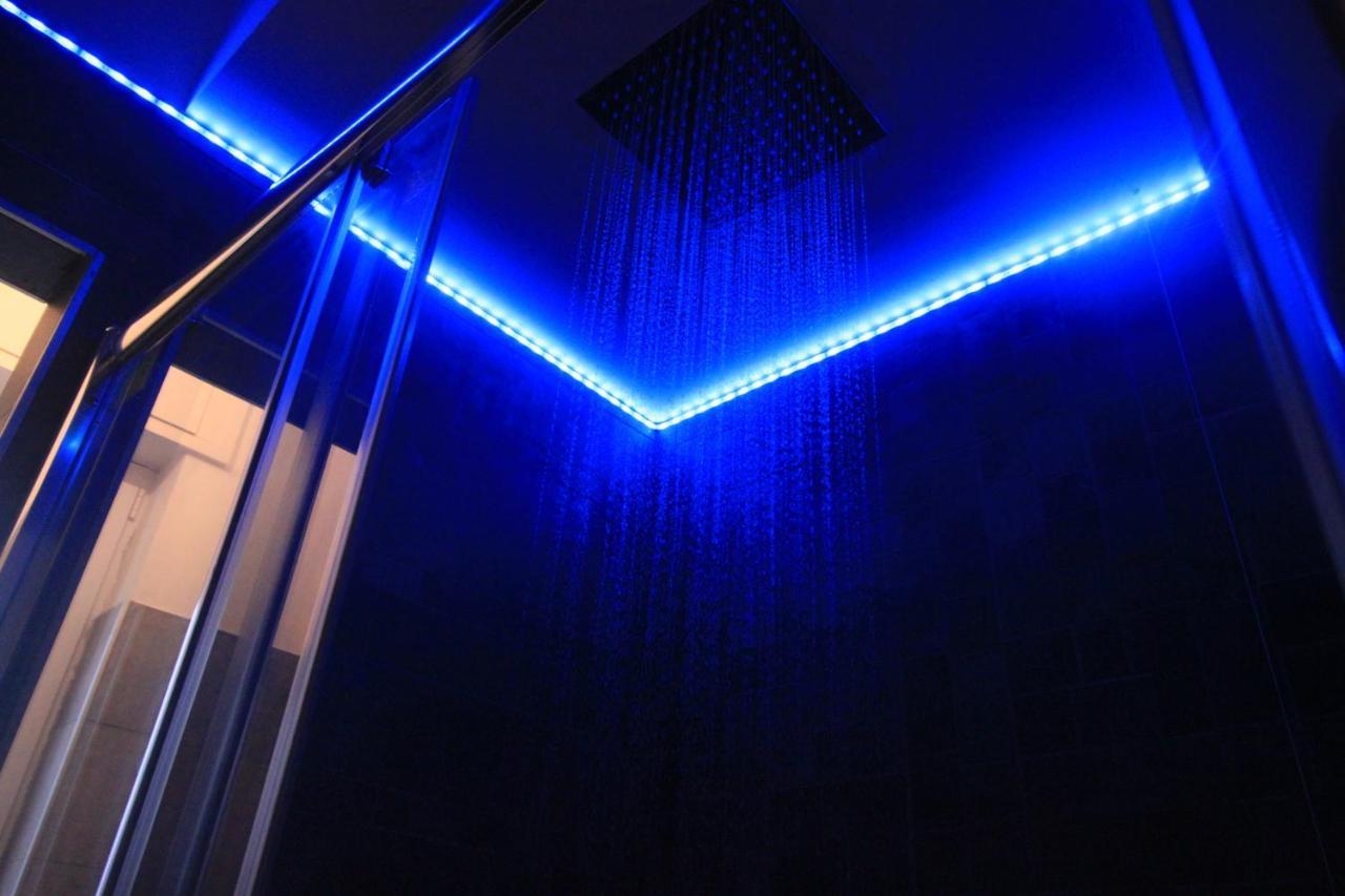 Triple Room Private Bathroom,726834682:JPEG