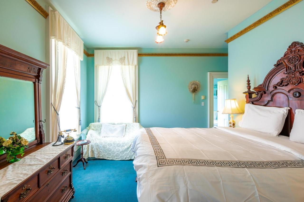 Deluxe Queen Room,727679458:JPEG
