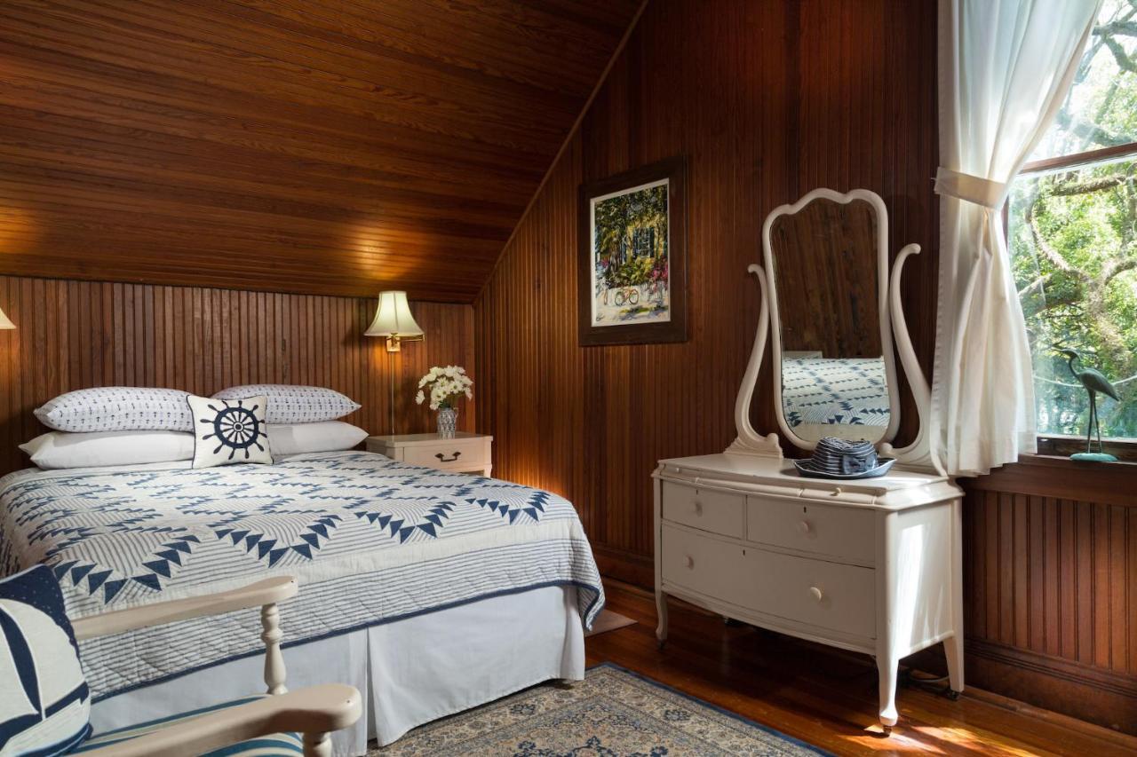 Deluxe Queen Room,728834476:JPEG